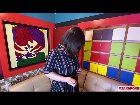 ❤️ Puttana giapponese con grandi tette si masturba con sex toys e ha un orgasmo. Parla in un'intervista della sua esperienza di scopata. Tette enormi e figa pelosa che geme forte. Osakaporn Video di sesso di qualità al it.pornfuror.ru ️❤